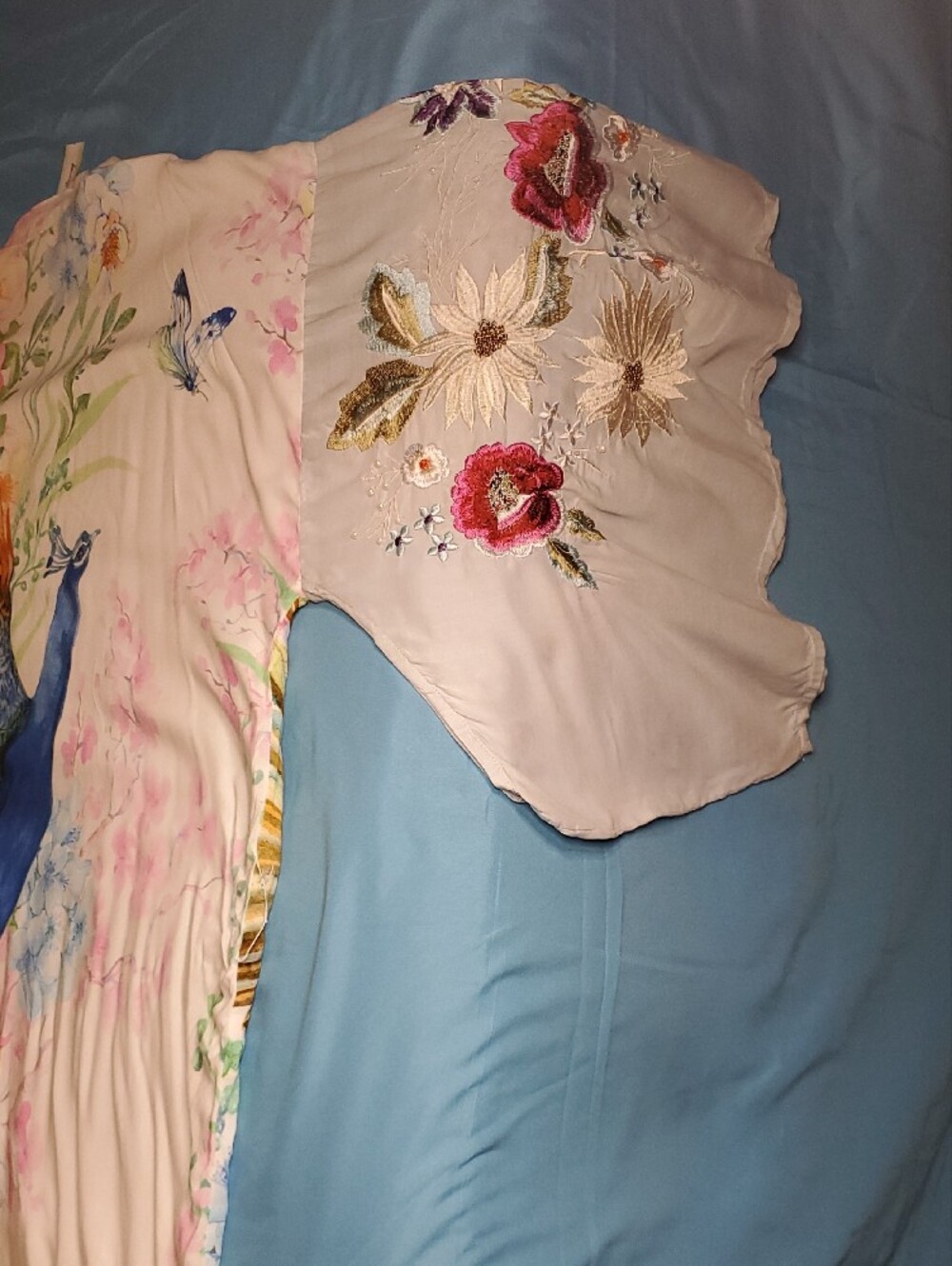 Aratta Satin Peacock Kimono Robe in Blue, Green, Pink - Picture 7 of 10